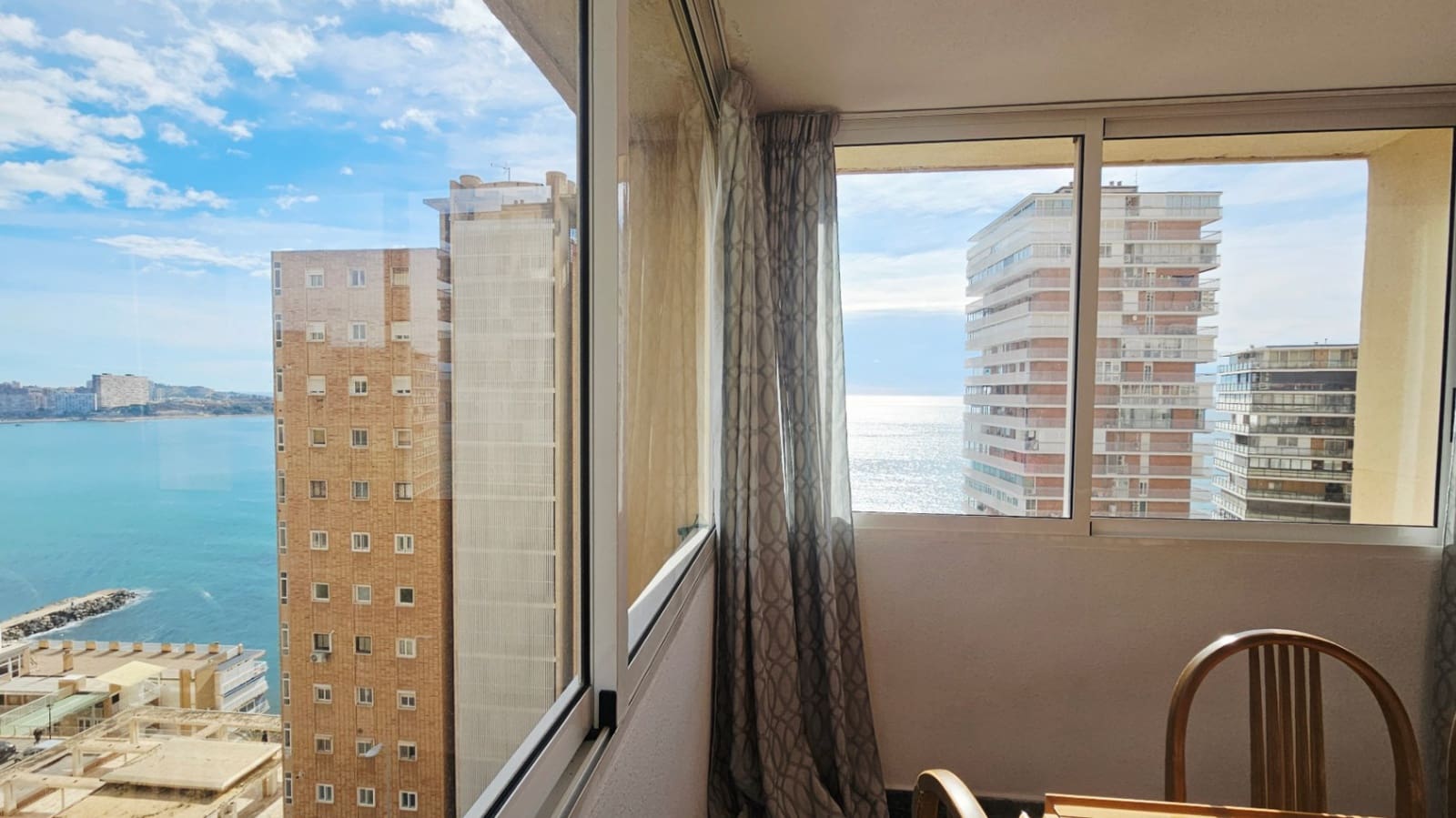 Apartamento de 4 habitaciones en Alicante / Alacant ciudad en venta con garaje - 550.000 € (Ref: 9617123)