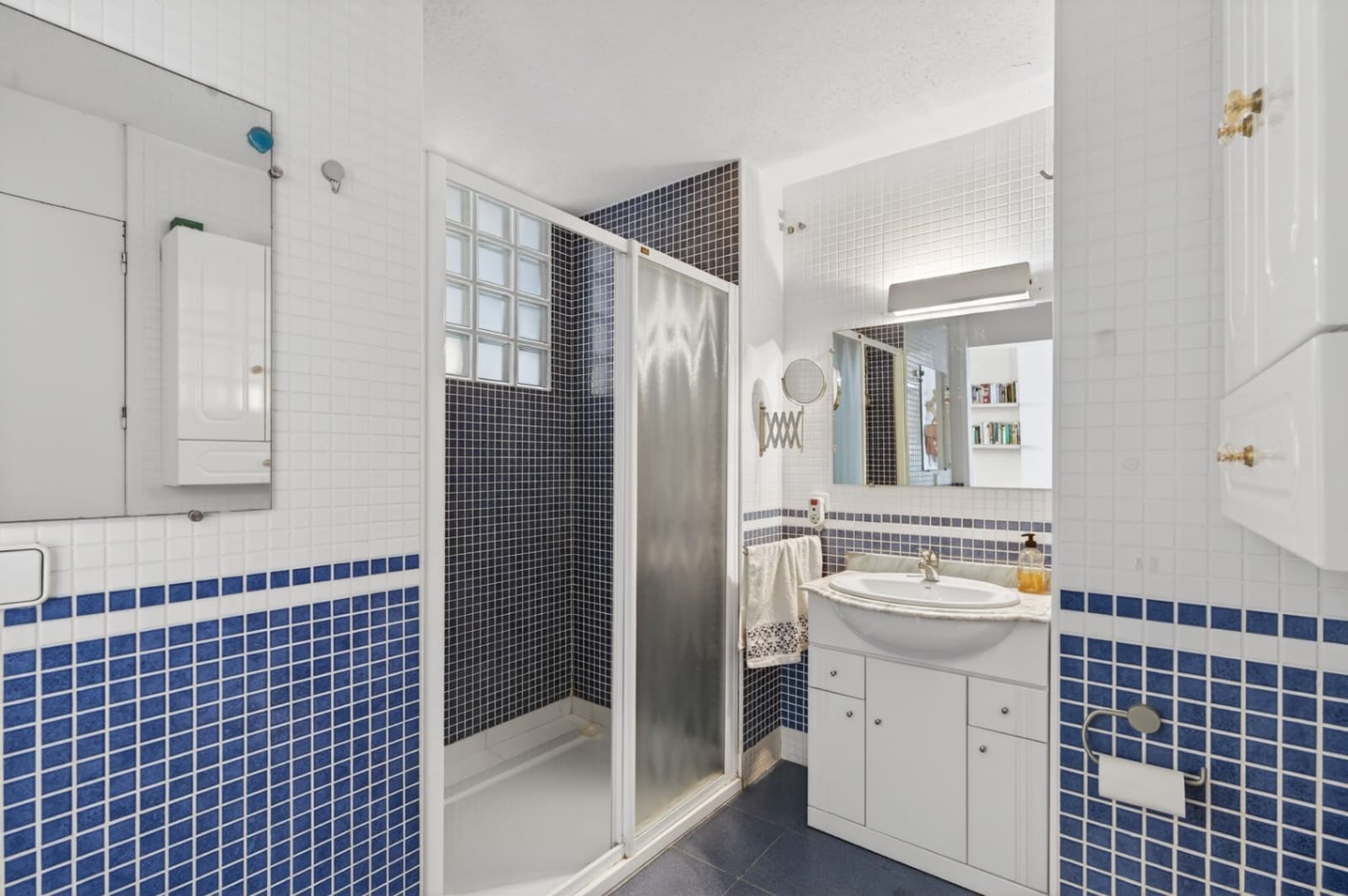 4 bedroom Apartment for sale in Alicante / Alacant city with garage - € 498,000 (Ref: 9617123)