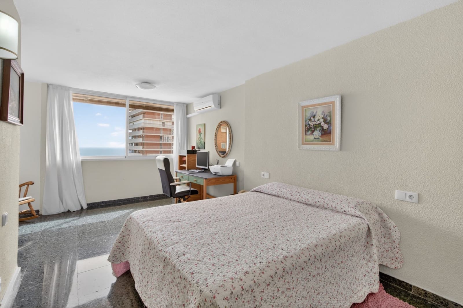 4 bedroom Apartment for sale in Alicante / Alacant city with garage - € 498,000 (Ref: 9617123)