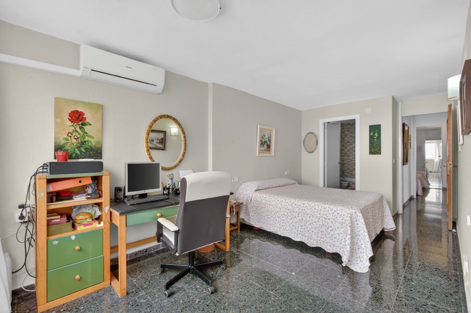 4 bedroom Apartment for sale in Alicante / Alacant city with garage - € 498,000 (Ref: 9617123)