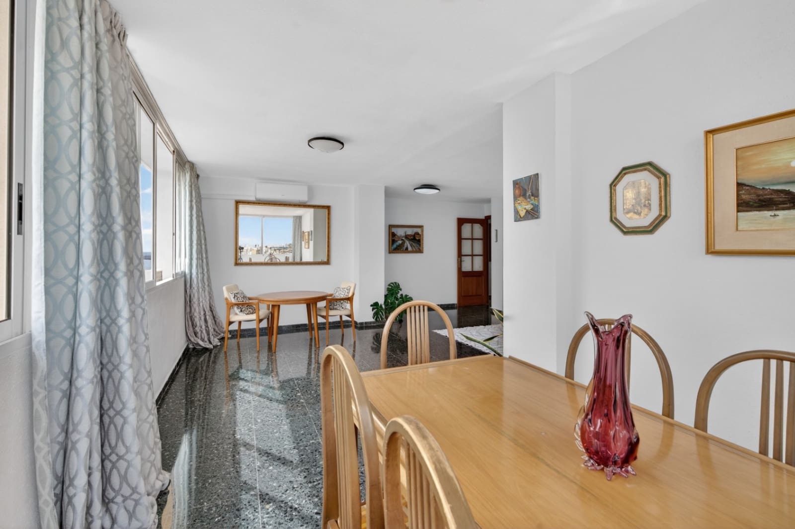 4 bedroom Apartment for sale in Alicante / Alacant city with garage - € 498,000 (Ref: 9617123)