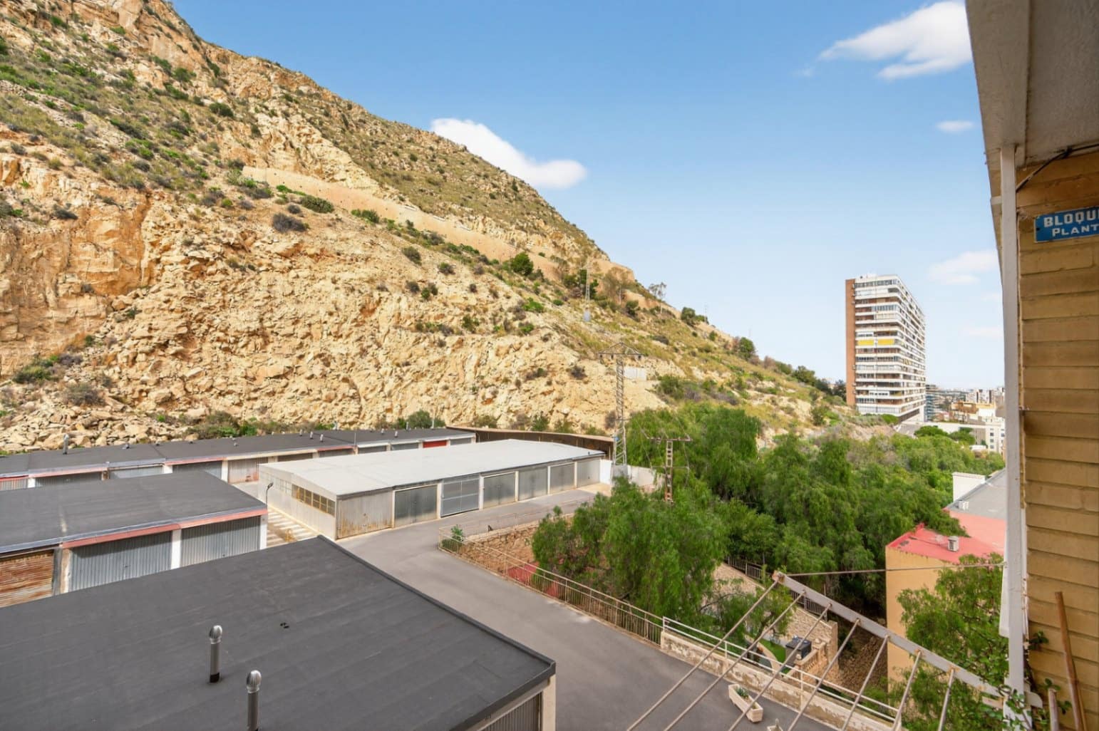 4 bedroom Apartment for sale in Alicante / Alacant city with garage - € 498,000 (Ref: 9617123)