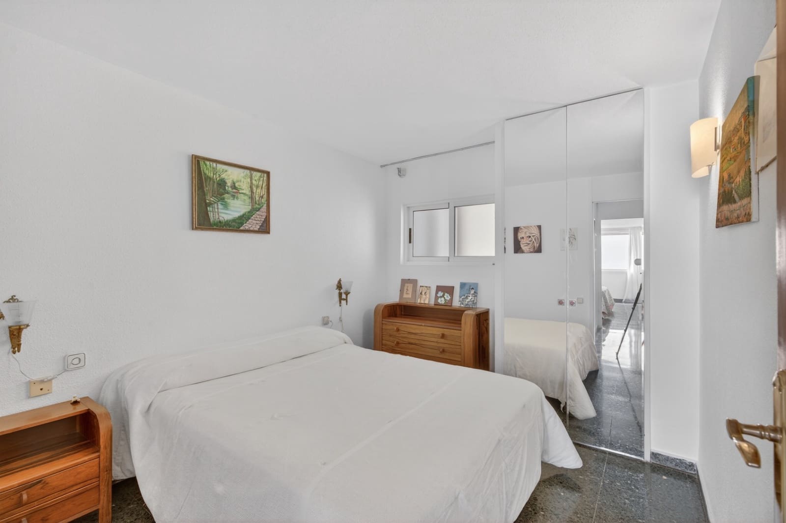 4 bedroom Apartment for sale in Alicante / Alacant city with garage - € 498,000 (Ref: 9617123)