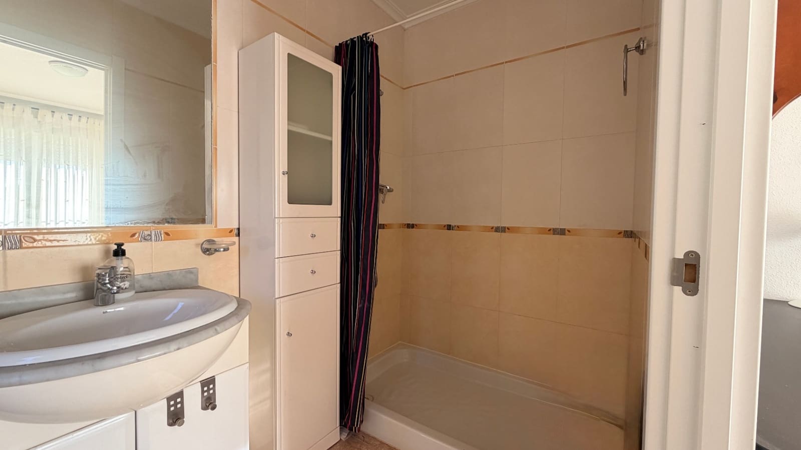 2 Zimmer Reihenhaus zu verkaufen in Torrevieja mit Pool - 195.000 € (Ref: 9637996)