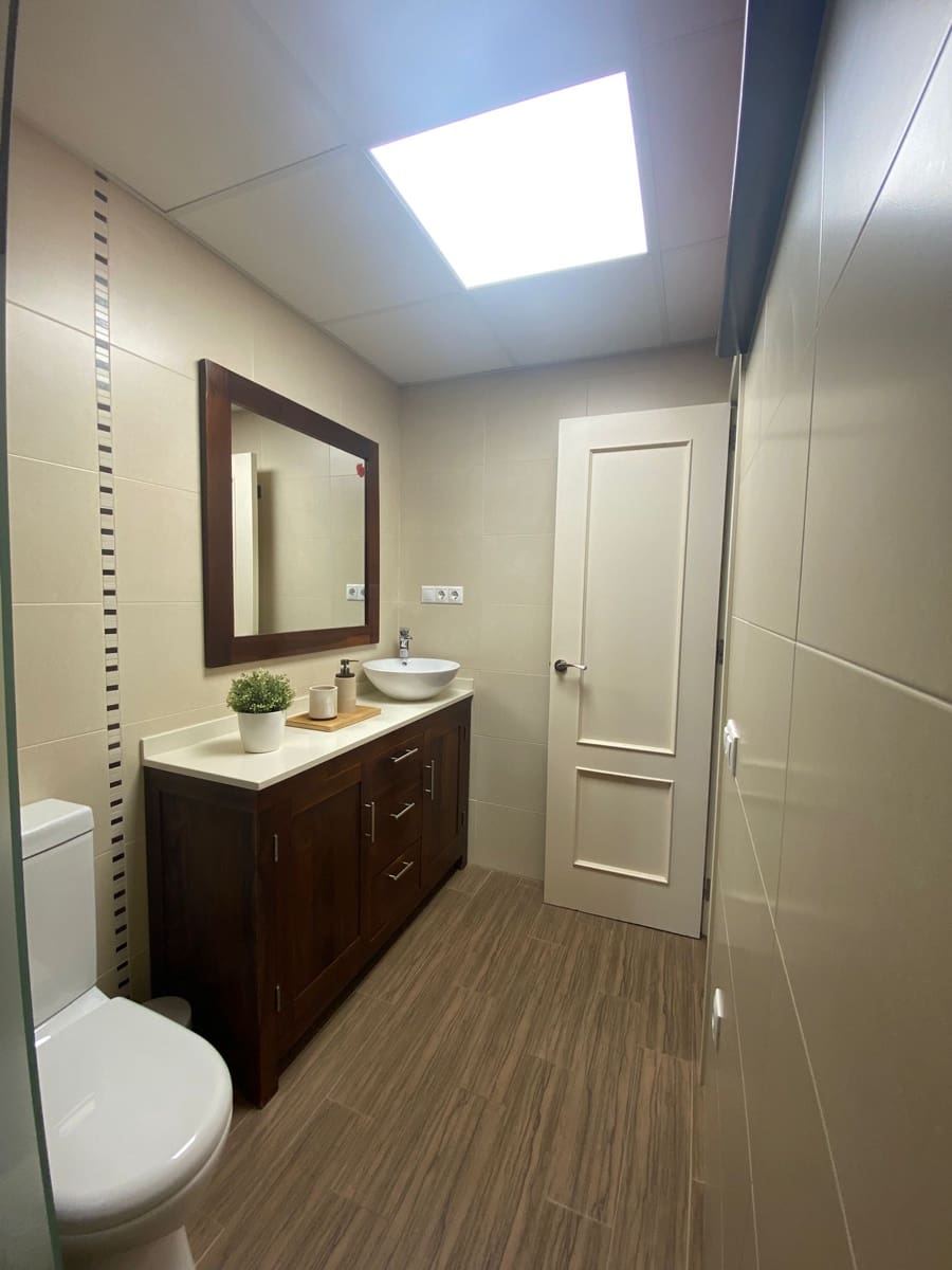 Apartamento de 2 habitaciones en Santa Pola en alquiler - 900 € (Ref: 9671279)