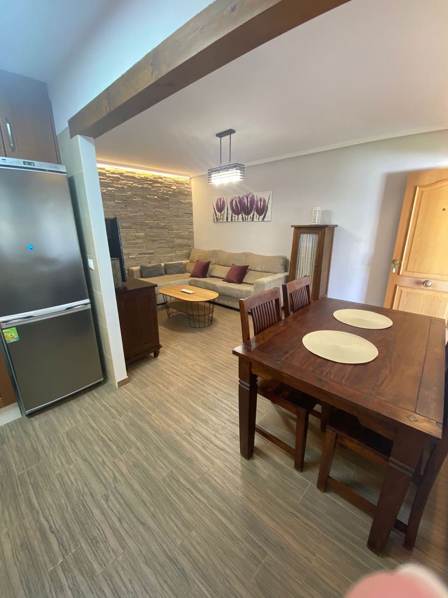 Apartamento de 2 habitaciones en Santa Pola en alquiler - 900 € (Ref: 9671279)