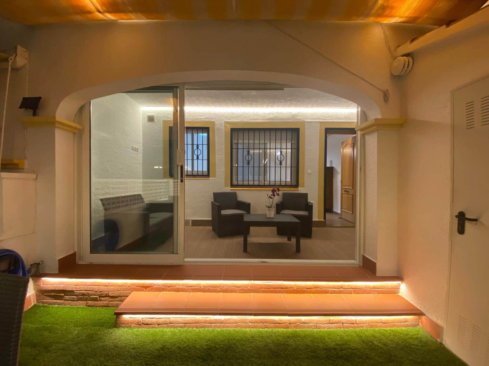 Apartamento de 2 habitaciones en Santa Pola en alquiler - 900 € (Ref: 9671279)