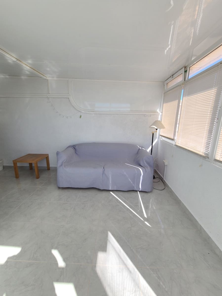 Bungalow à louer à Playa Flamenca avec piscine - 780 € (Ref: 9678208)