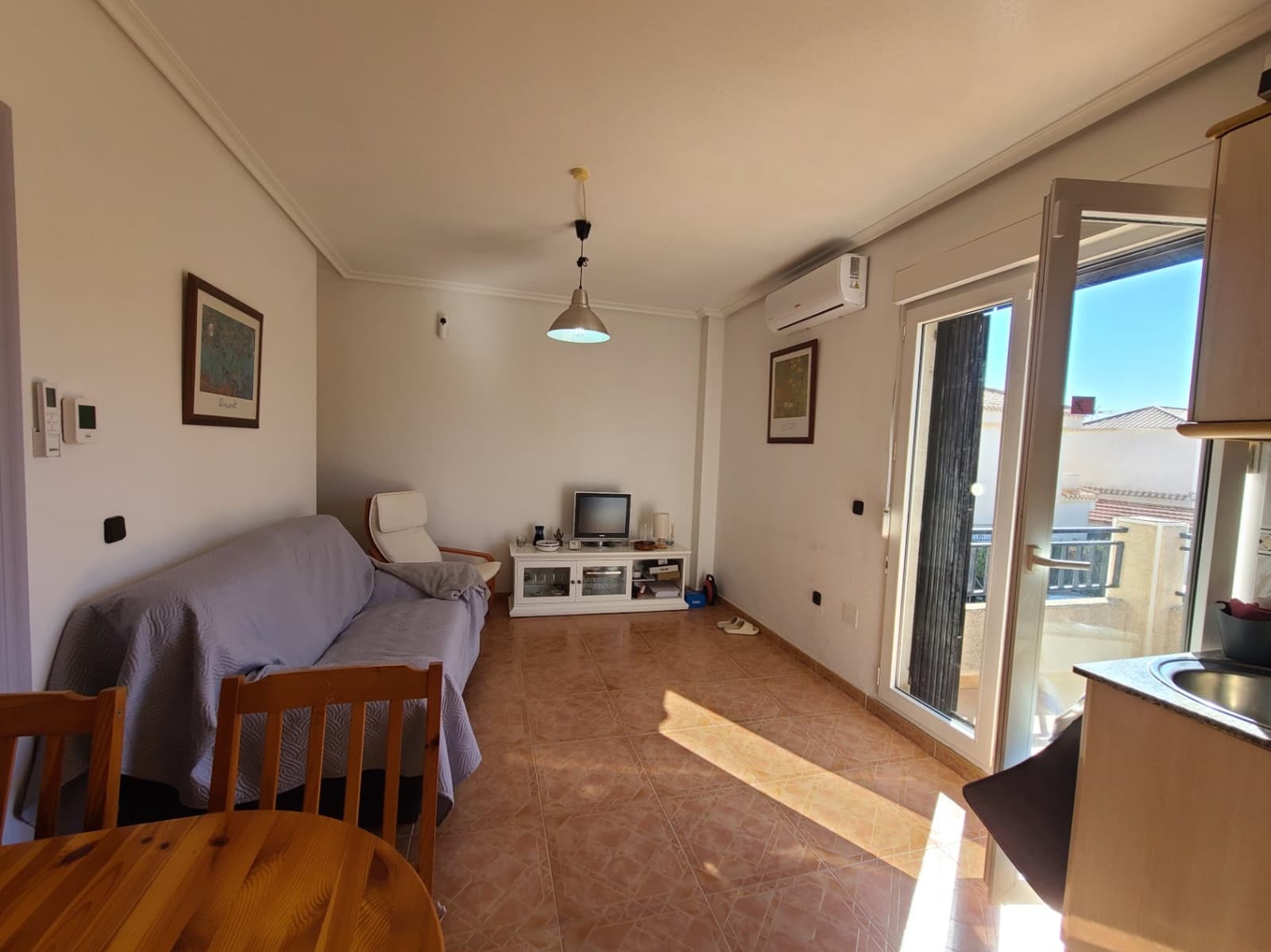Bungalow à louer à Playa Flamenca avec piscine - 780 € (Ref: 9678208)