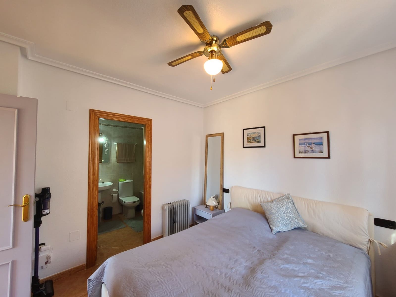 Bungalow à louer à Playa Flamenca avec piscine - 780 € (Ref: 9678208)