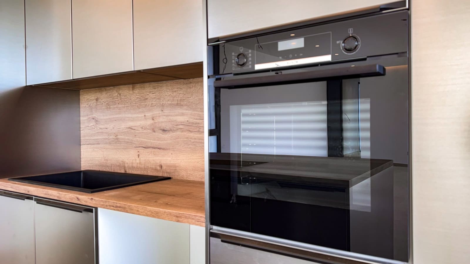 3 bedroom Villa for sale in Busot with pool garage - € 850,000 (Ref: 9731502)