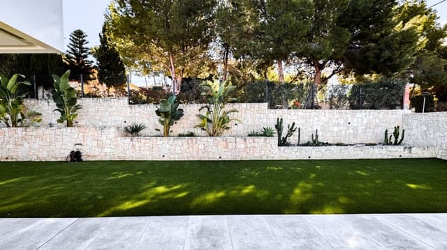 3 bedroom Villa for sale in Bonalba, Busot with pool garage - € 850,000 (Ref: 9731502)