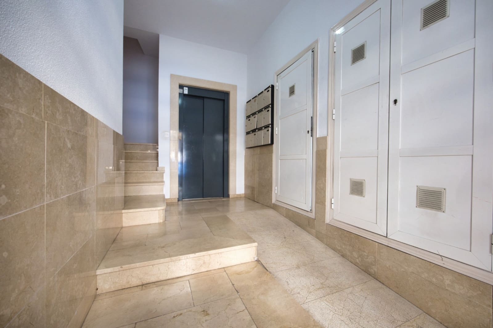 2 sovrum Lägenhet till salu i Torrevieja - 150 000 € (Ref: 9865550)