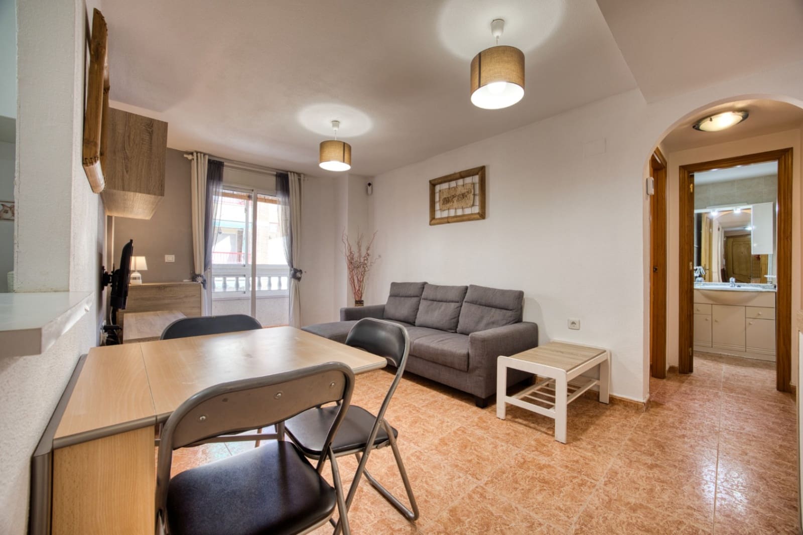 2 sovrum Lägenhet till salu i Torrevieja - 150 000 € (Ref: 9865550)