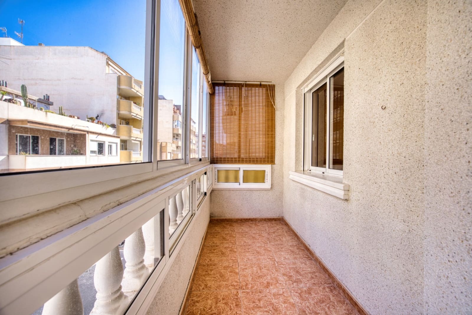 2 sovrum Lägenhet till salu i Torrevieja - 150 000 € (Ref: 9865550)