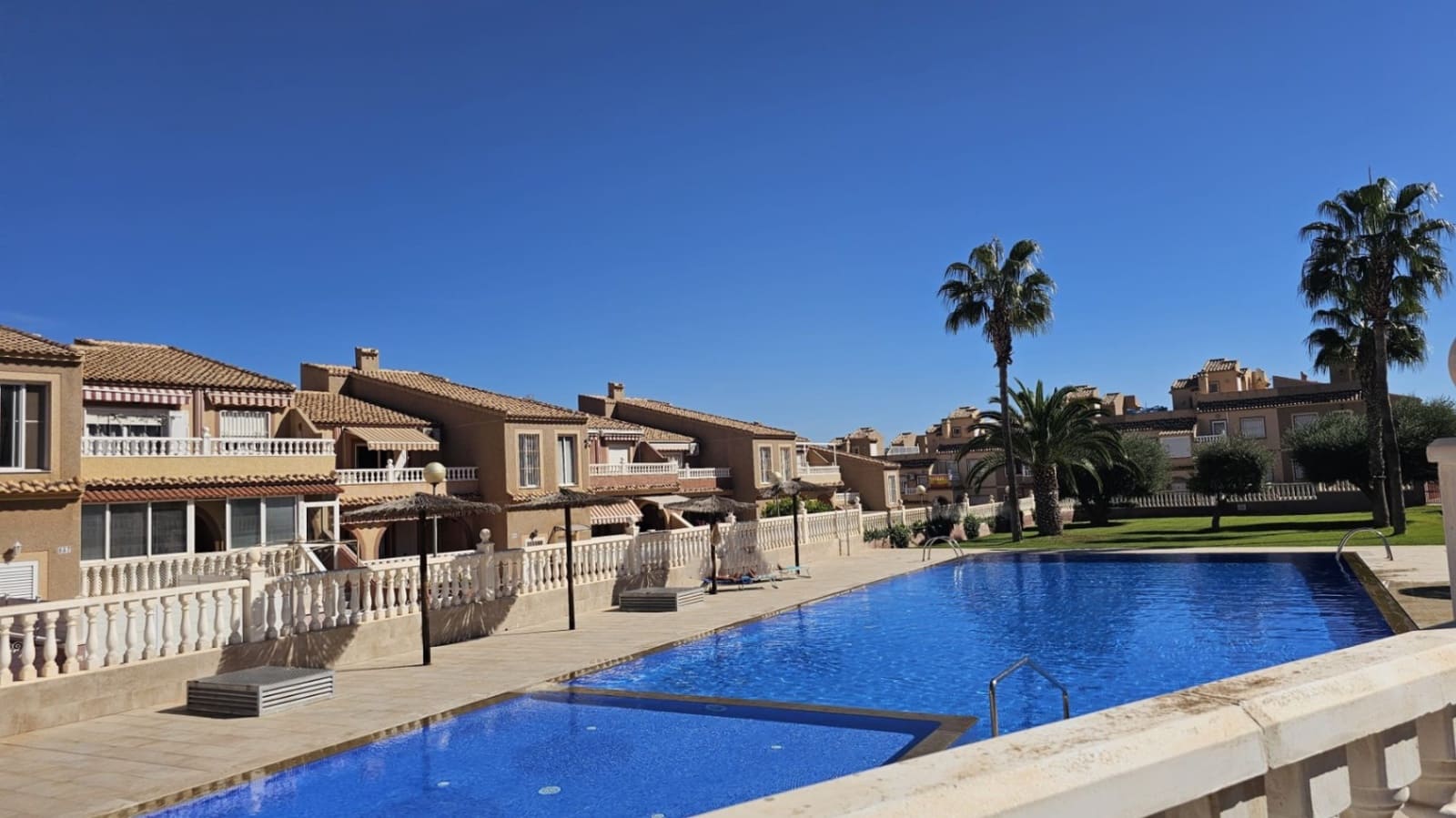 2 bedroom Apartment for sale in Gran Alacant with pool - € 199,000 (Ref: 9966034)