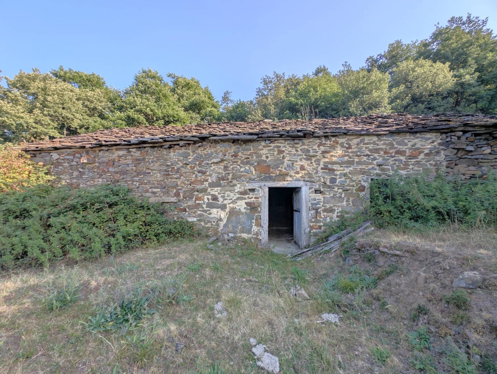 Finca/Country House for sale in Aller - € 32,700 (Ref: 10013487)
