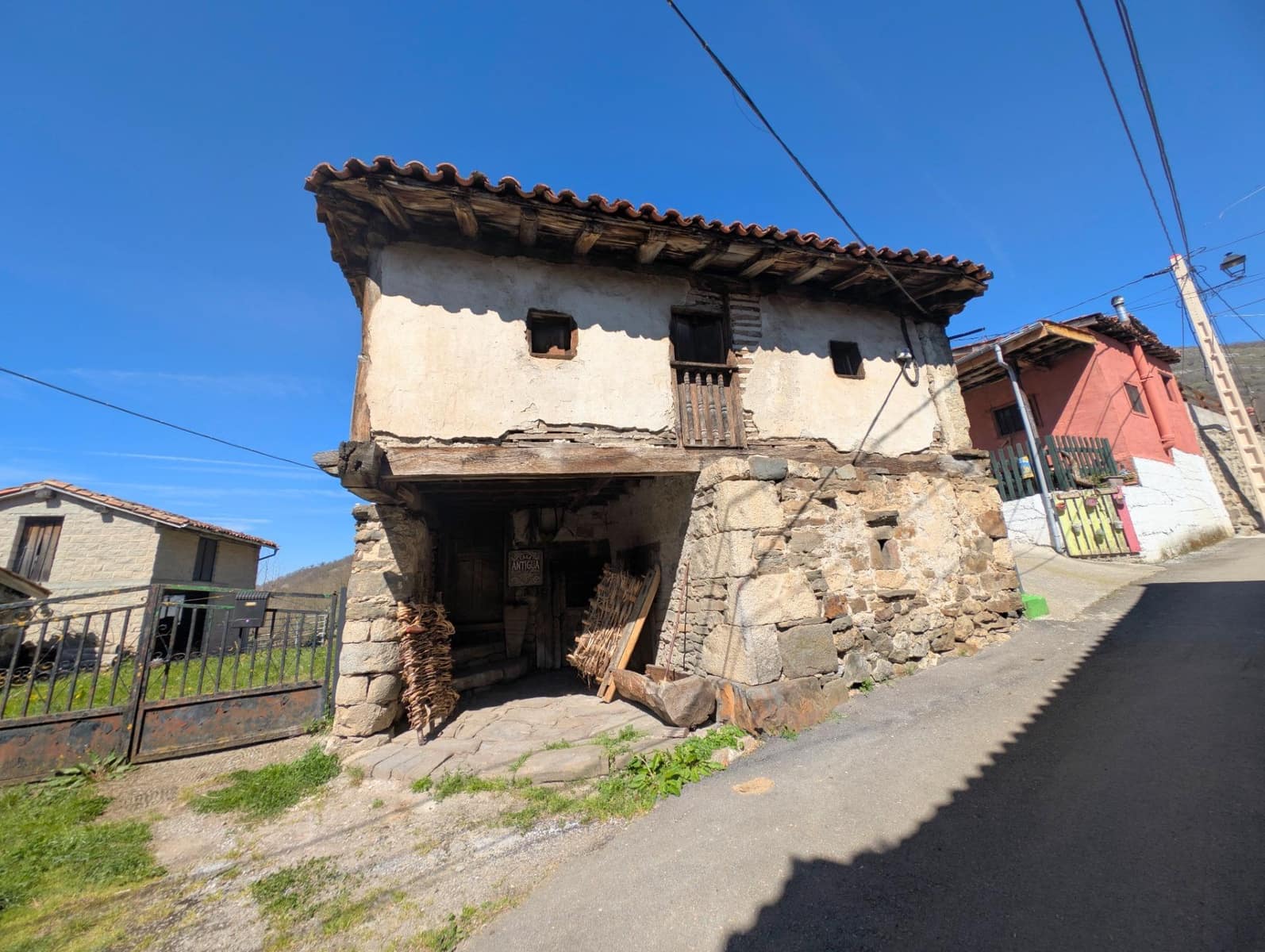 3 slaapkamer Villa te koop in Aller - € 18.300 (Ref: 10022625)