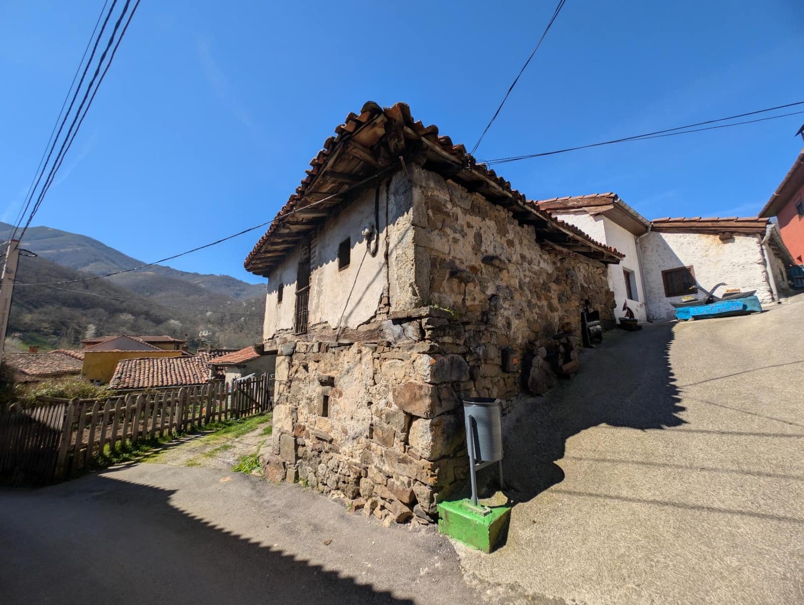3 slaapkamer Villa te koop in Aller - € 18.300 (Ref: 10022625)