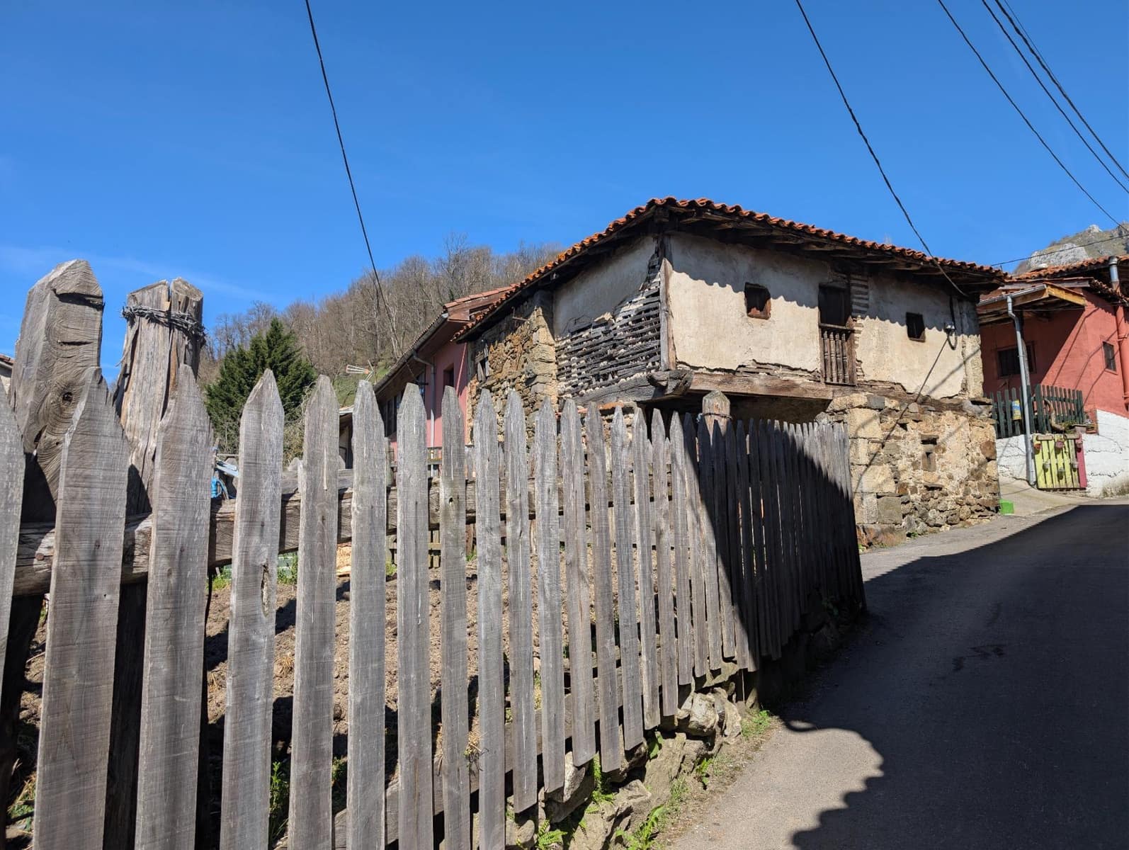 3 bedroom Villa for sale in Aller - € 18,300 (Ref: 10022625)