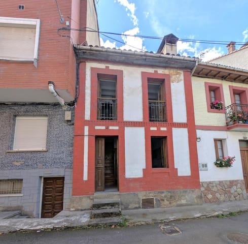 5 slaapkamer Huis te koop in Aller met garage - € 77.600 (Ref: 10041282)