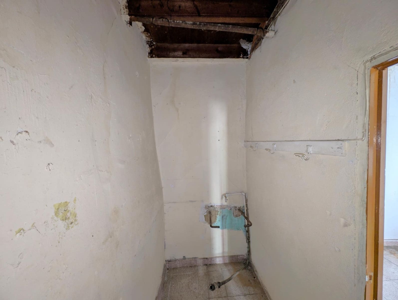 5 slaapkamer Huis te koop in Aller met garage - € 77.600 (Ref: 10041282)