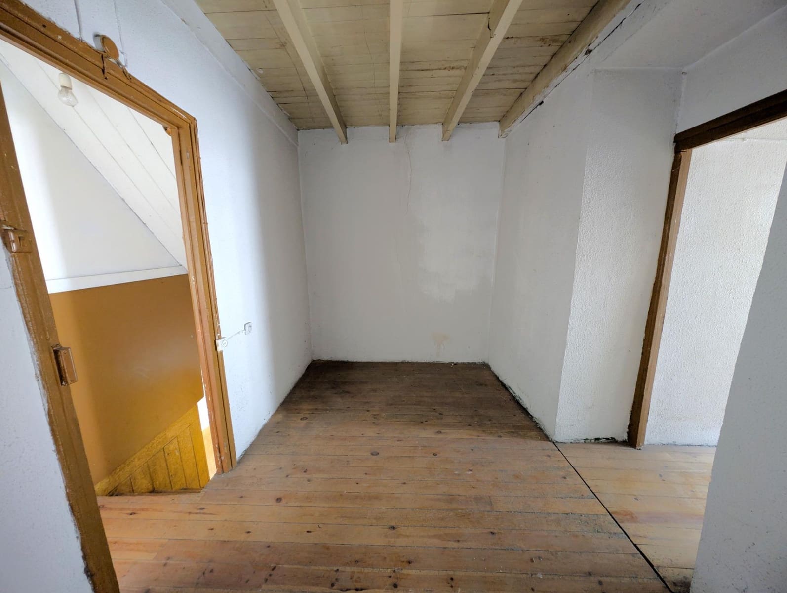 5 slaapkamer Huis te koop in Aller met garage - € 77.600 (Ref: 10041282)