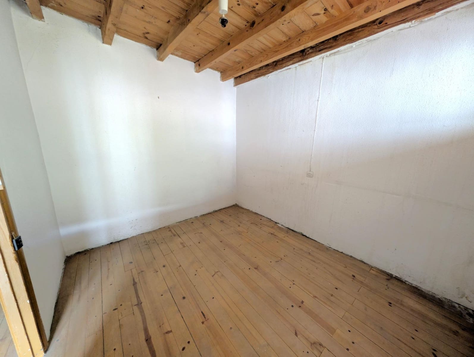 5 slaapkamer Huis te koop in Aller met garage - € 77.600 (Ref: 10041282)