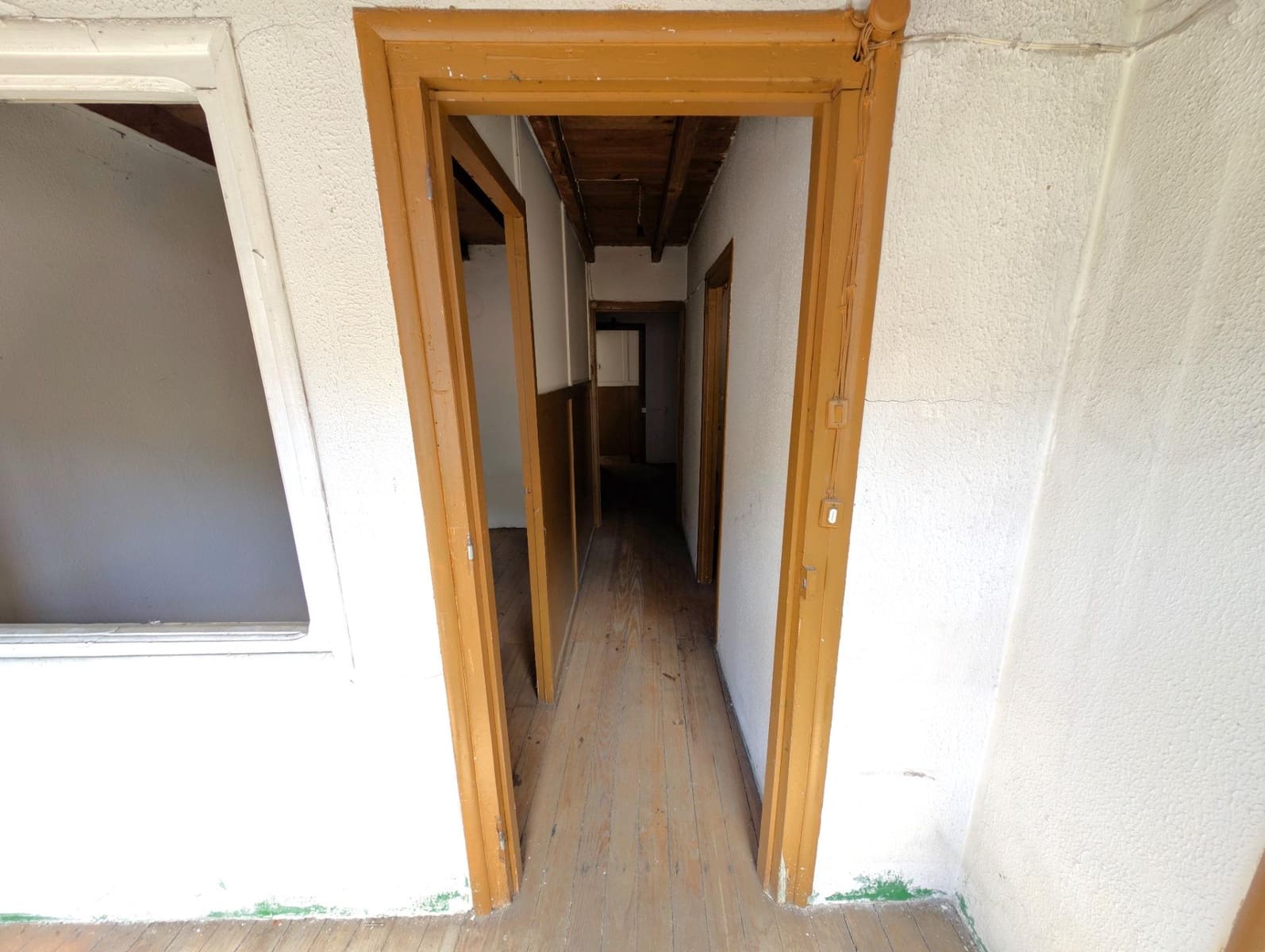 5 slaapkamer Huis te koop in Aller met garage - € 77.600 (Ref: 10041282)