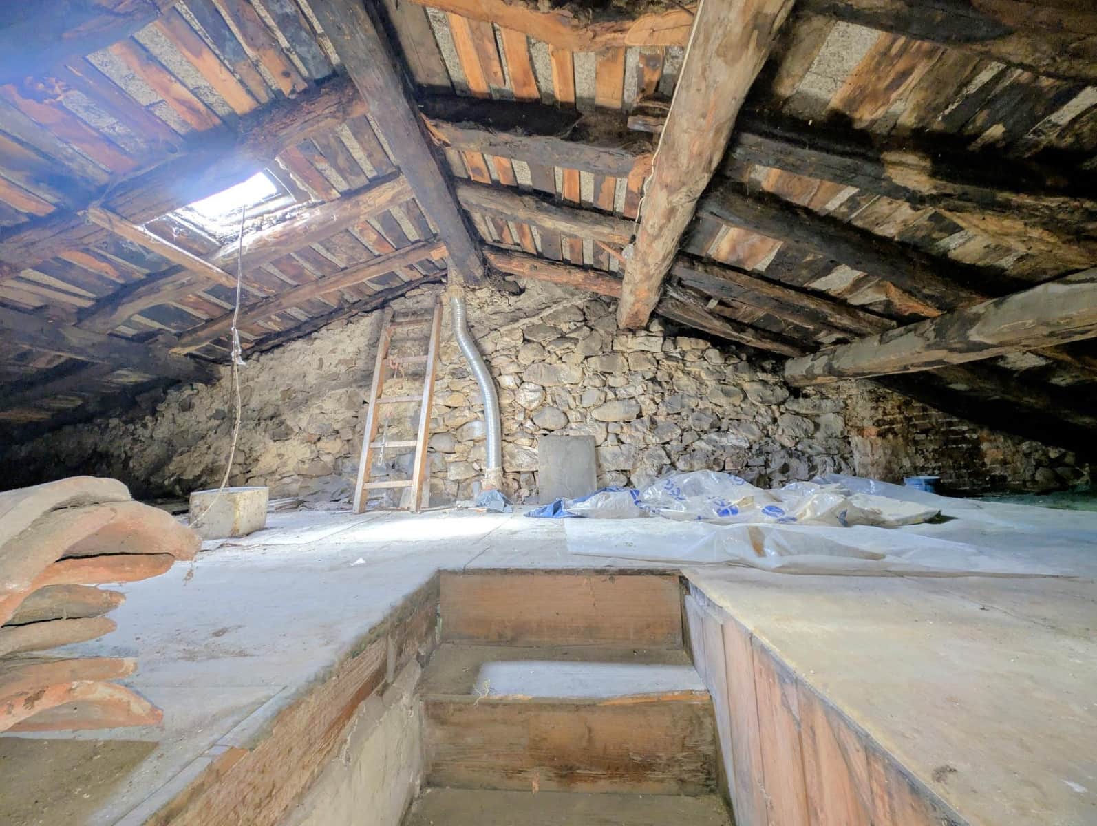 5 slaapkamer Huis te koop in Aller met garage - € 77.600 (Ref: 10041282)