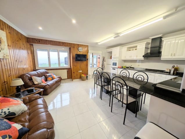 3 bedroom Villa for sale in Tineo with pool garage - € 180,000 (Ref: 9806831)