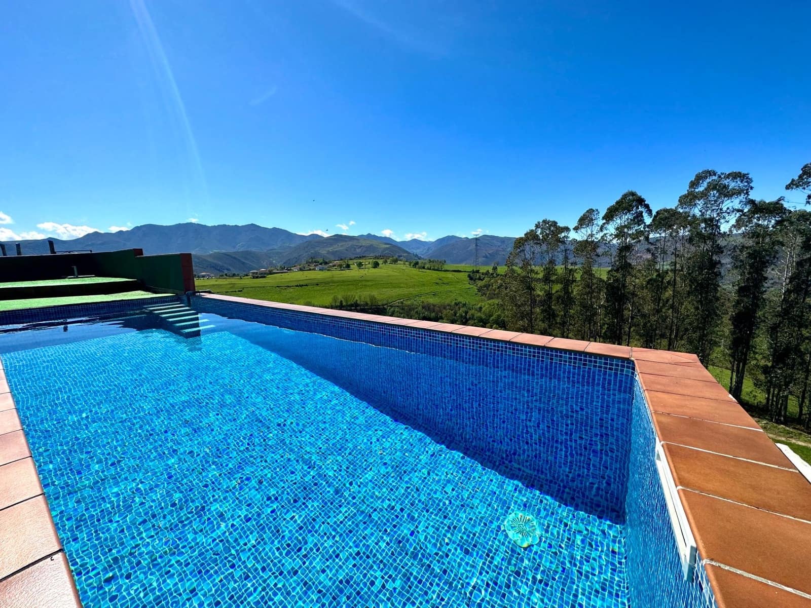 3 sovrum Villa till salu i Tineo med pool garage - 180 000 € (Ref: 9806831)