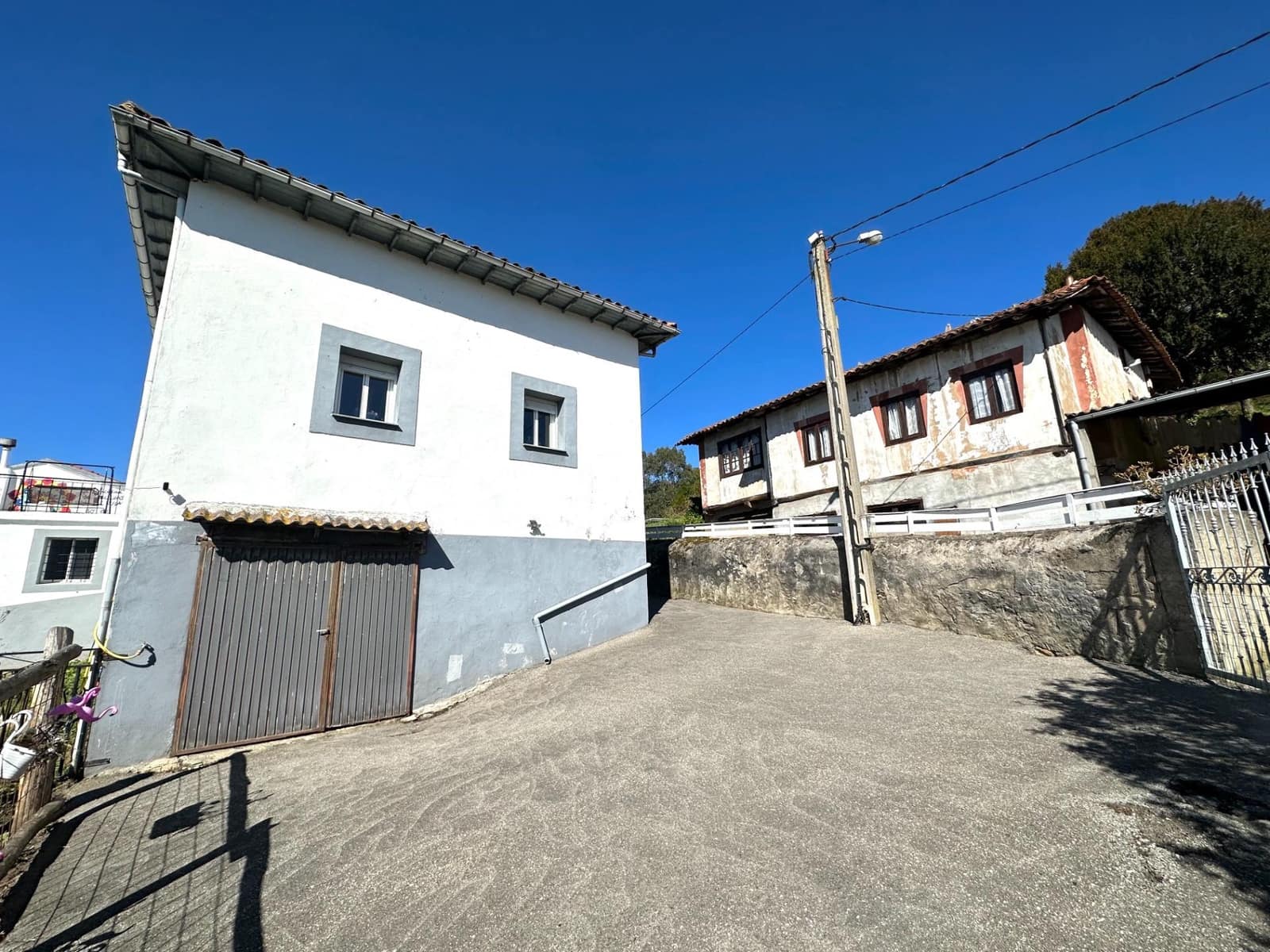 3 soverom Villa til salgs i Tineo med svømmebasseng garasje - € 180 000 (Ref: 9806831)