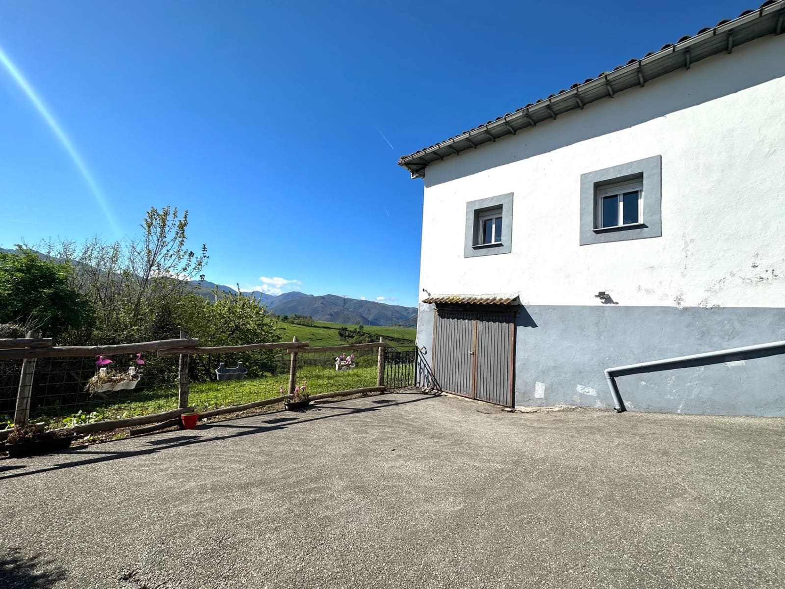 3 soverom Villa til salgs i Tineo med svømmebasseng garasje - € 180 000 (Ref: 9806831)