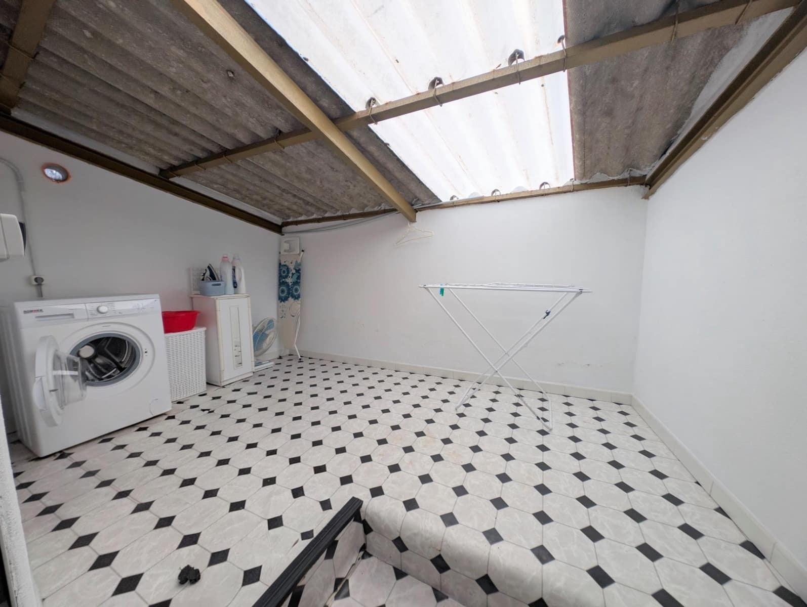 3 soverom Villa til salgs i Tineo med svømmebasseng garasje - € 180 000 (Ref: 9806831)
