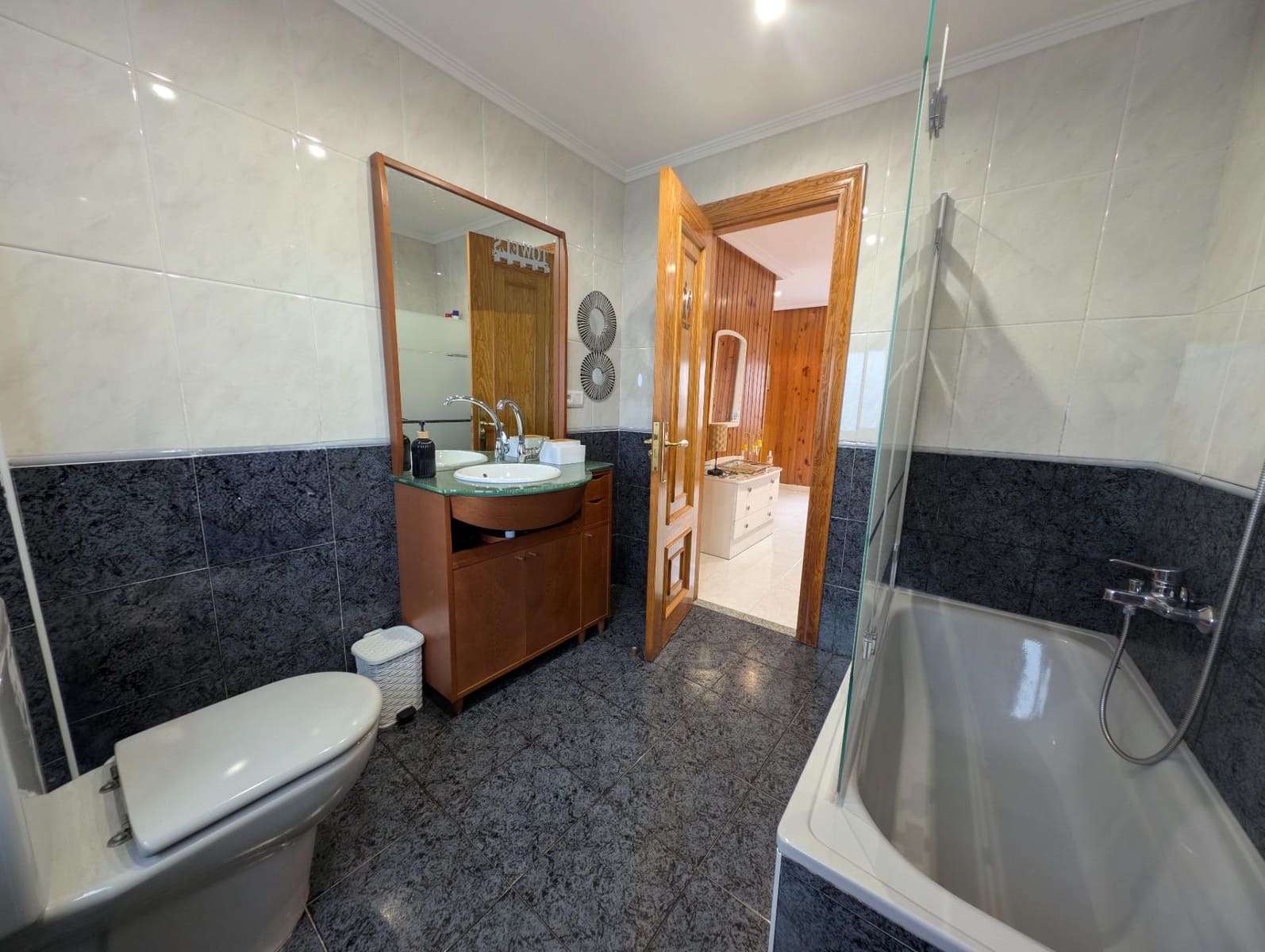 3 soverom Villa til salgs i Tineo med svømmebasseng garasje - € 180 000 (Ref: 9806831)