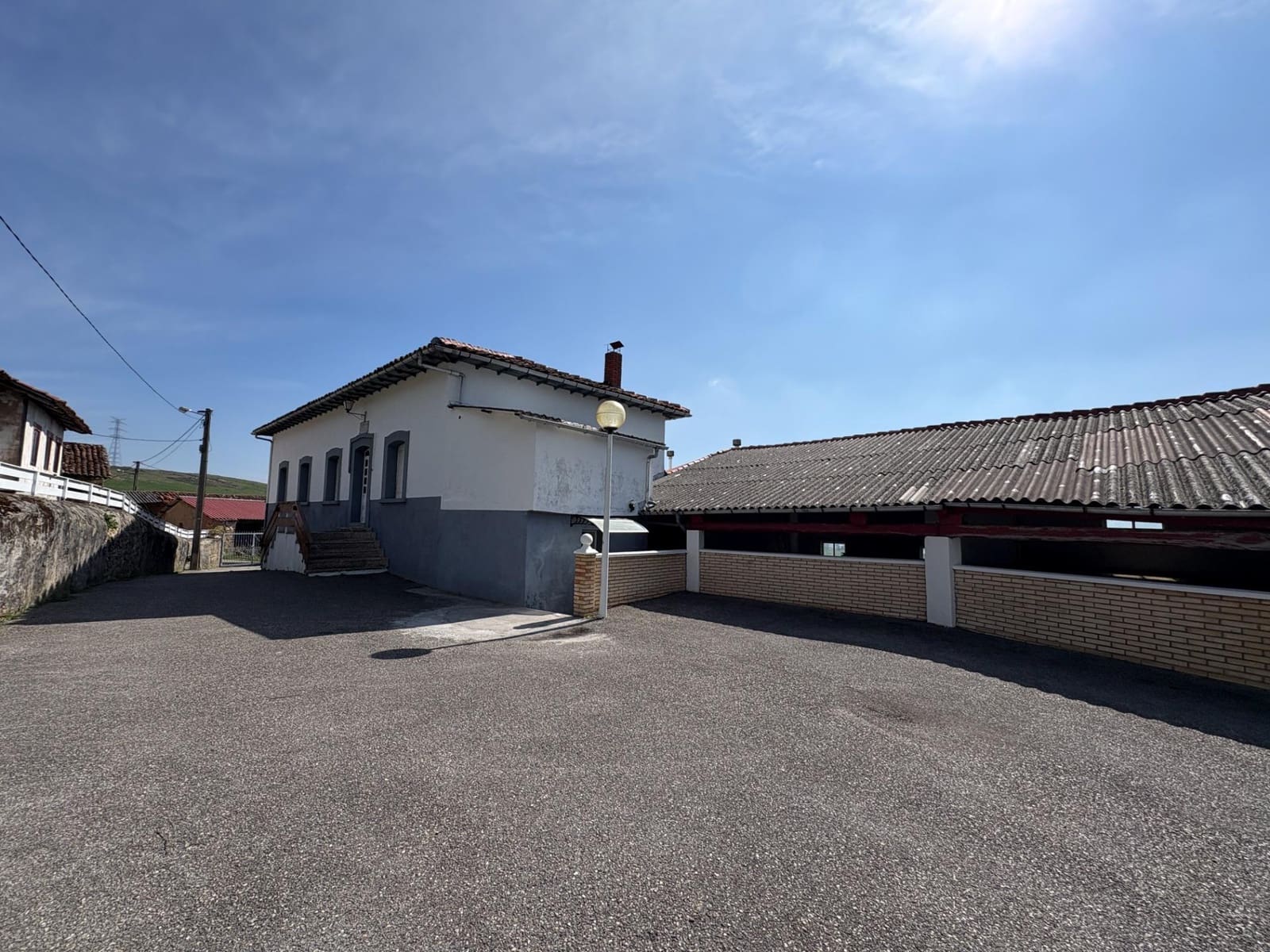 3 soverom Villa til salgs i Tineo med svømmebasseng garasje - € 180 000 (Ref: 9806831)