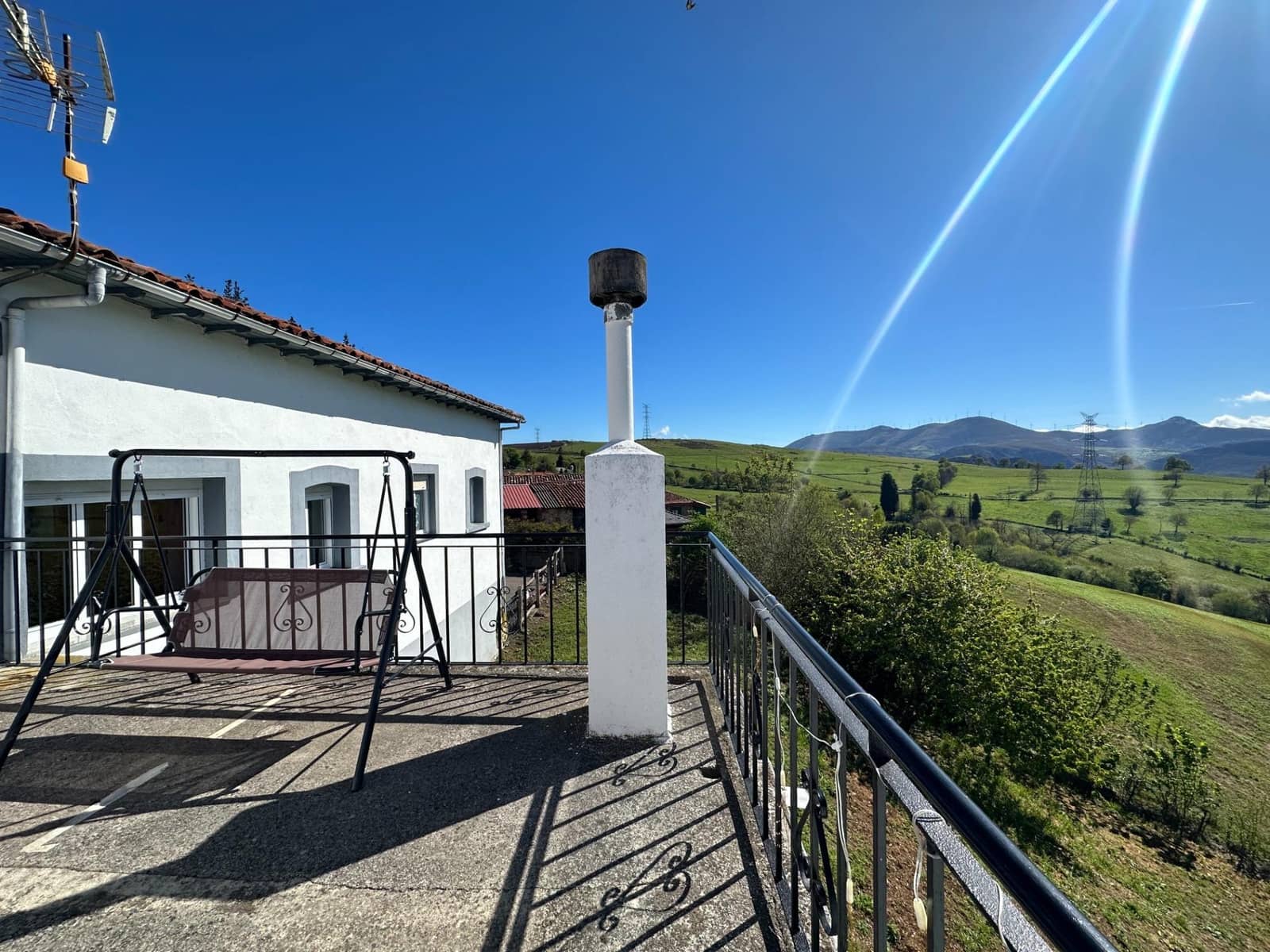 3 soverom Villa til salgs i Tineo med svømmebasseng garasje - € 180 000 (Ref: 9806831)