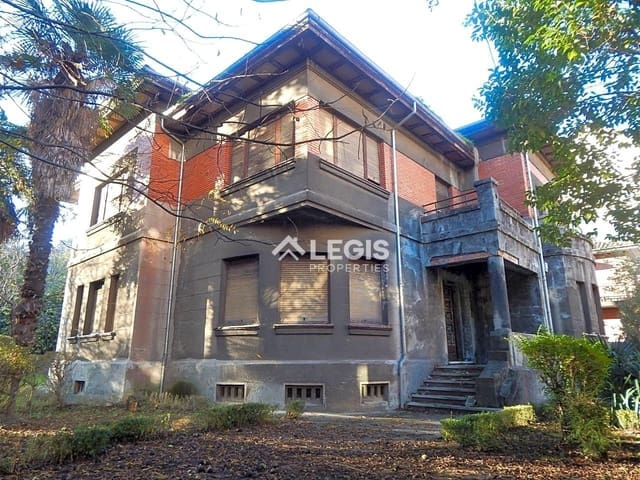 8 sovrum Villa till salu i Lena med garage - 630 000 € (Ref: 9806832)