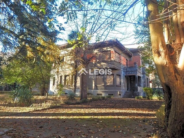 8 sovrum Villa till salu i Lena med garage - 630 000 € (Ref: 9806832)