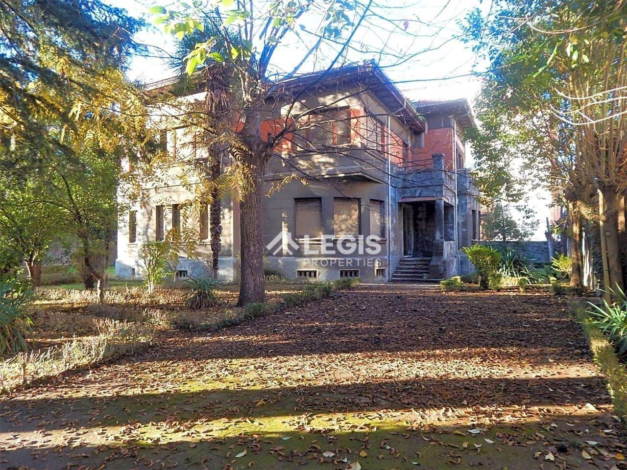 Chalet de 8 habitaciones en Lena en venta con garaje - 630.000 € (Ref: 9806832)