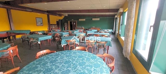 Hotelli myytävänä paikassa Llanera mukana 
autotalli - 650 000 € (Ref: 9806833)