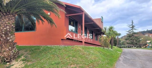 Hotelli myytävänä paikassa Llanera mukana 
autotalli - 650 000 € (Ref: 9806833)