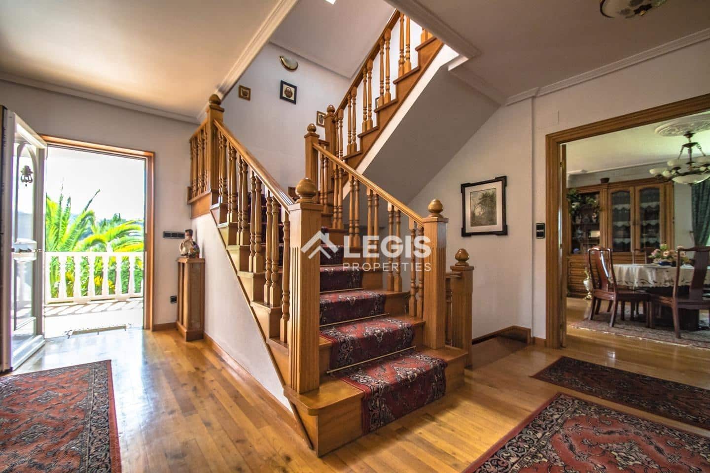 Chalet de 6 habitaciones en Valdés en venta con piscina garaje - 596.000 € (Ref: 9806834)