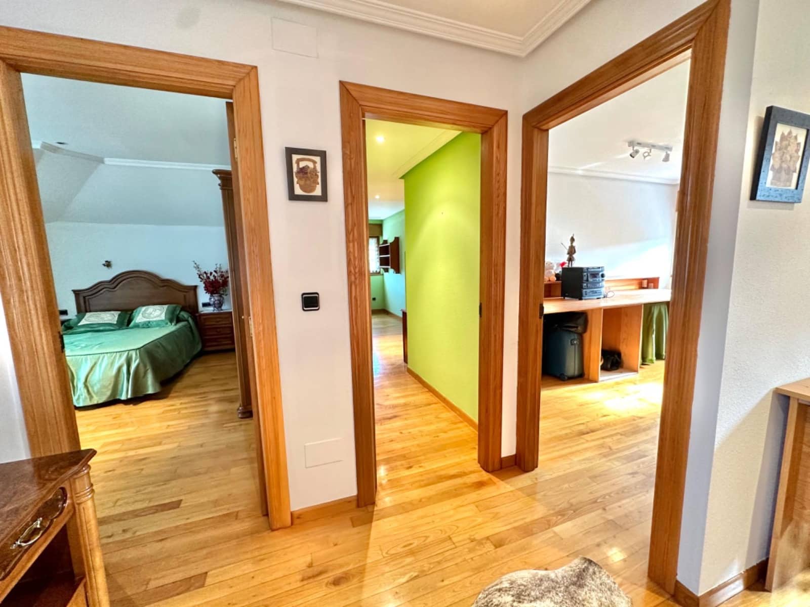 Chalet de 6 habitaciones en Valdés en venta con piscina garaje - 596.000 € (Ref: 9806834)