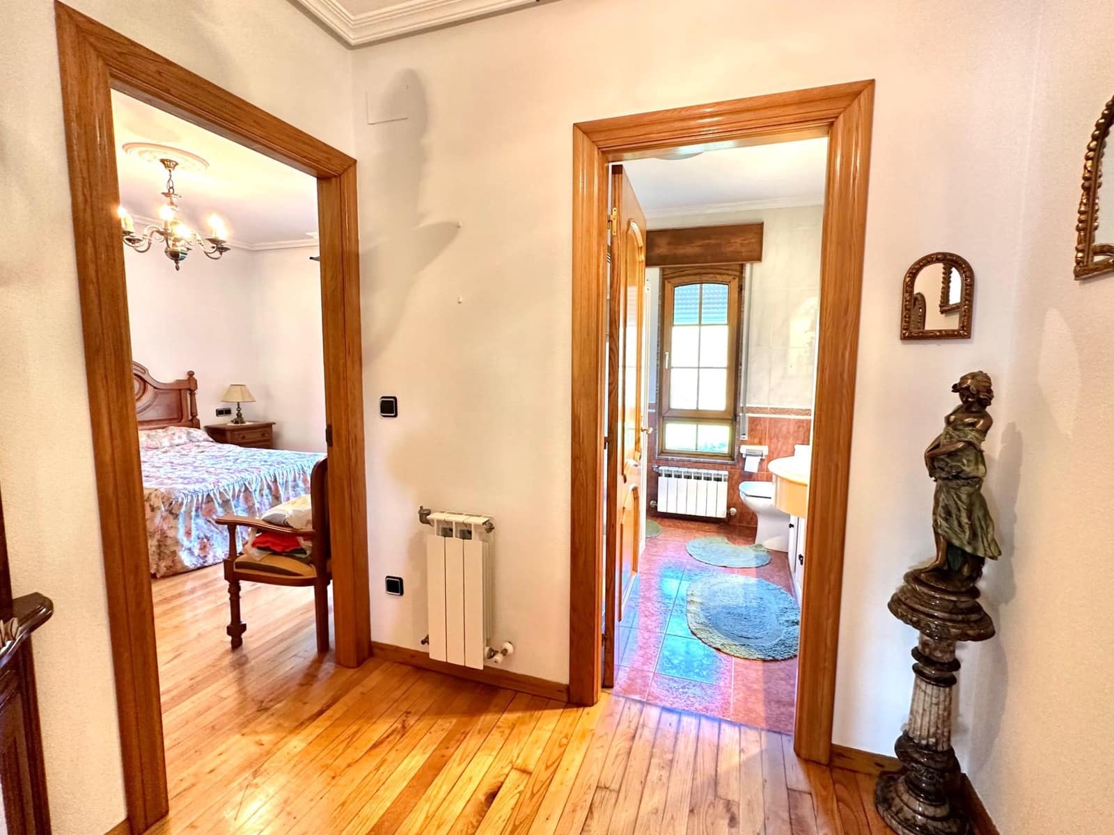 Chalet de 6 habitaciones en Valdés en venta con piscina garaje - 596.000 € (Ref: 9806834)