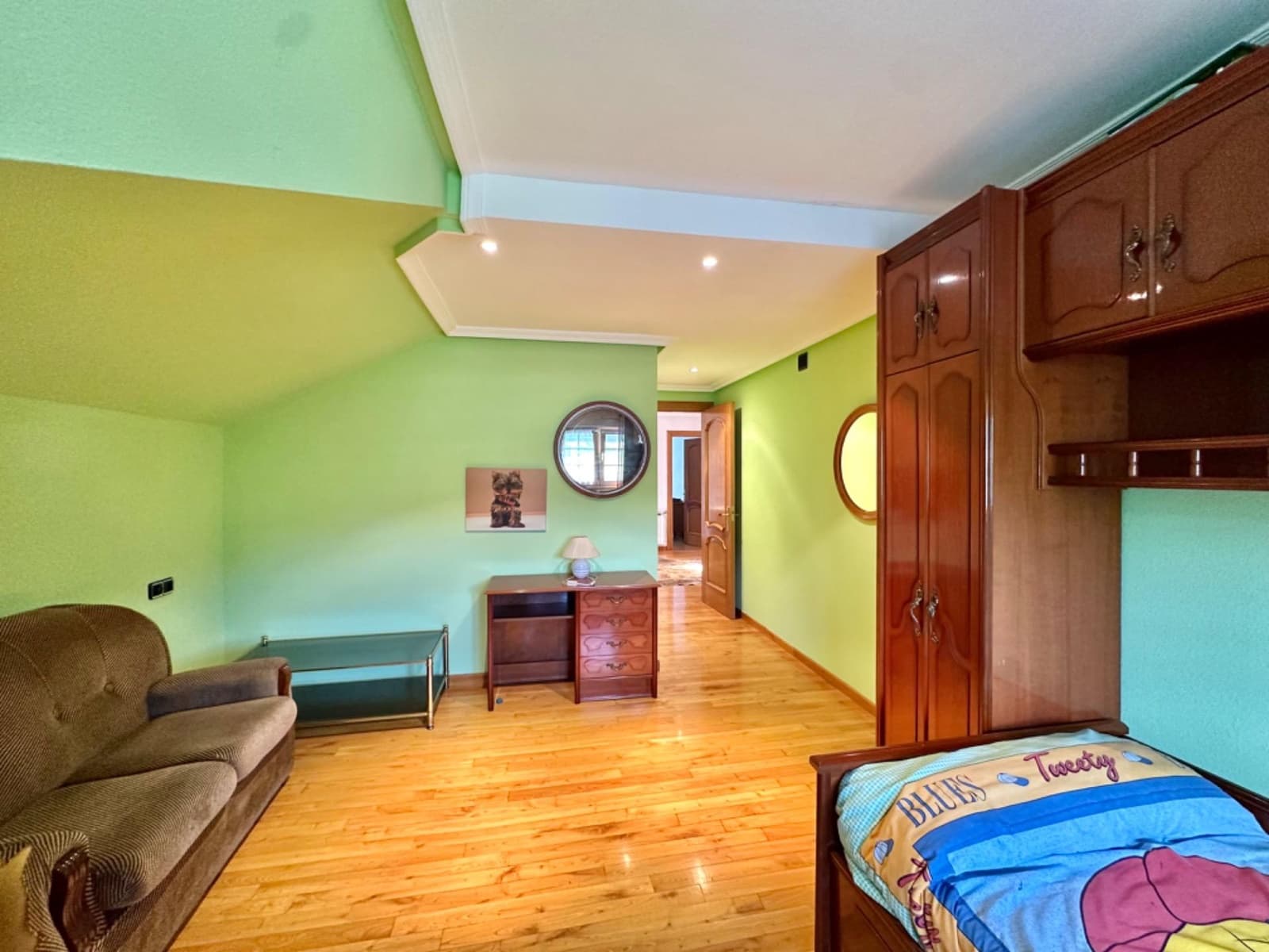 Chalet de 6 habitaciones en Valdés en venta con piscina garaje - 596.000 € (Ref: 9806834)