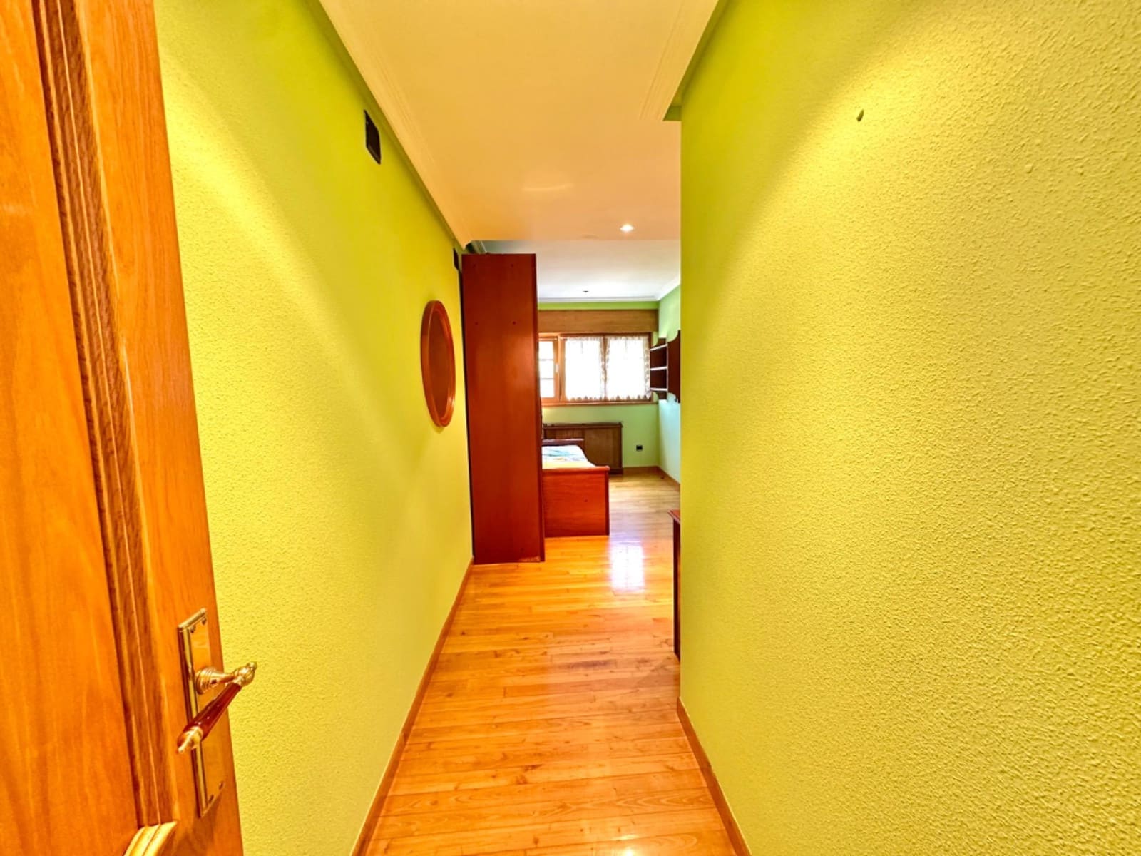 Chalet de 6 habitaciones en Valdés en venta con piscina garaje - 596.000 € (Ref: 9806834)