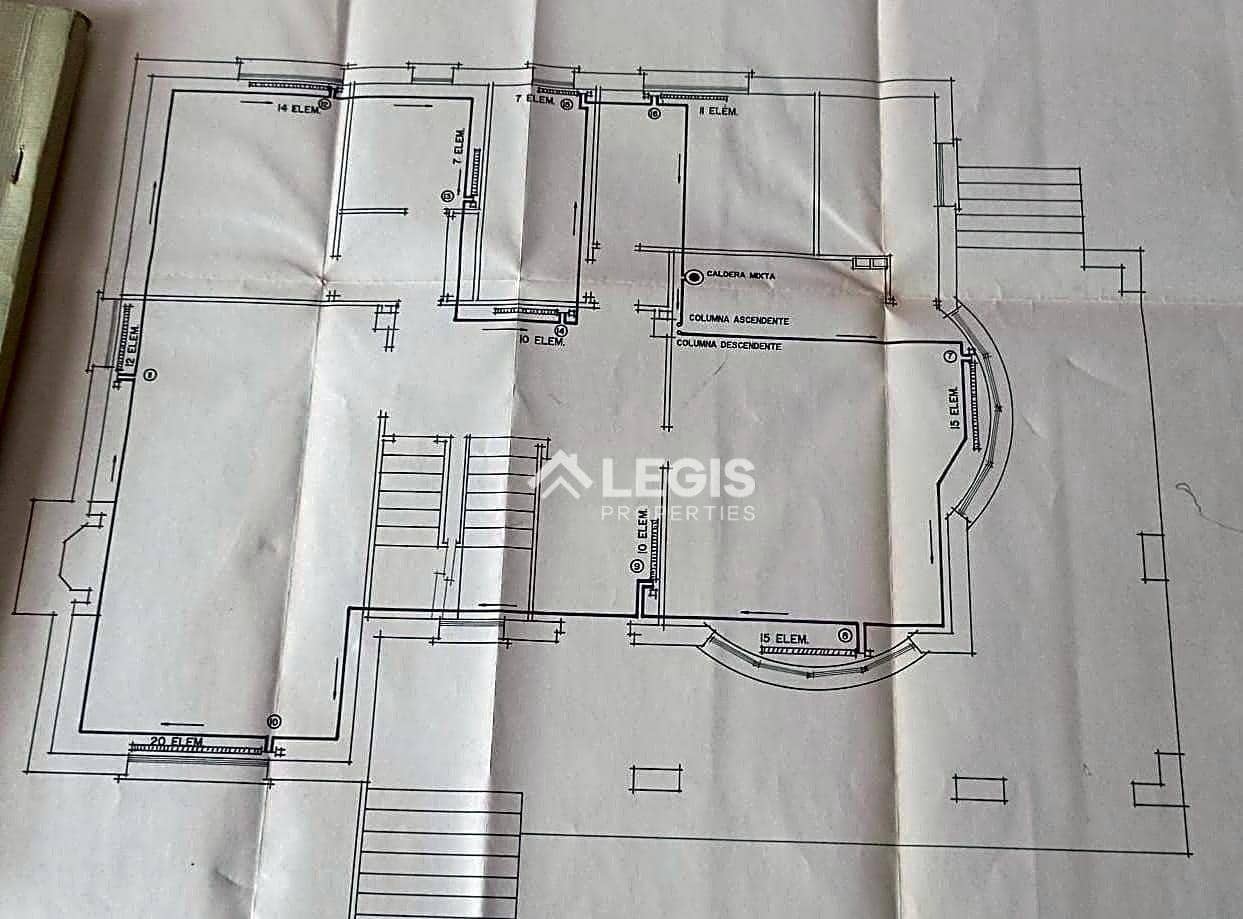 6 soverom Villa til salgs i Valdes med svømmebasseng garasje - € 596 000 (Ref: 9806834)