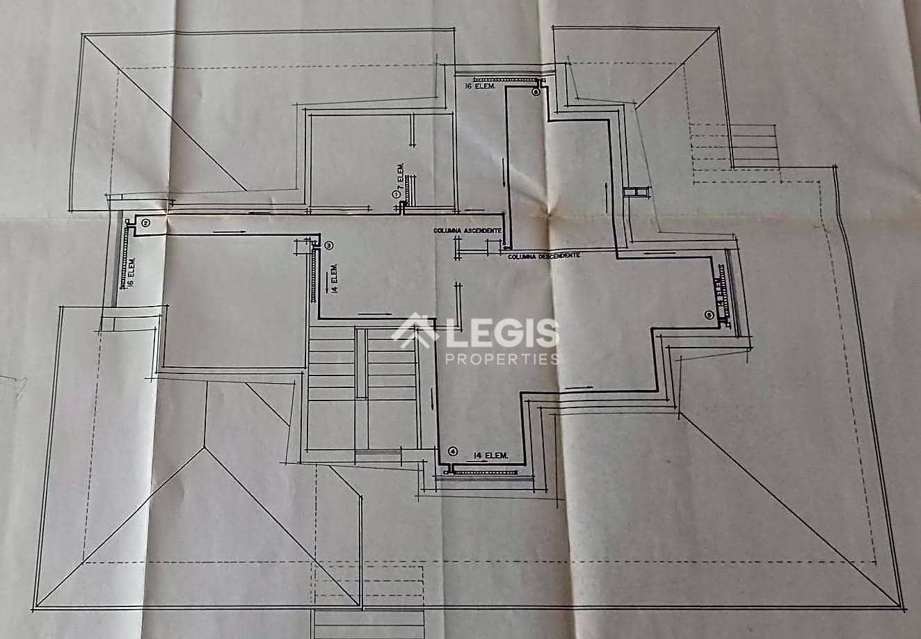 6 soverom Villa til salgs i Valdes med svømmebasseng garasje - € 596 000 (Ref: 9806834)